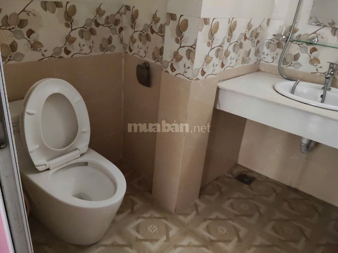 Cho thuê căn hộ ngõ 399 Âu Cơ- Nhật Tân, Tây Hồ, Hà Nội