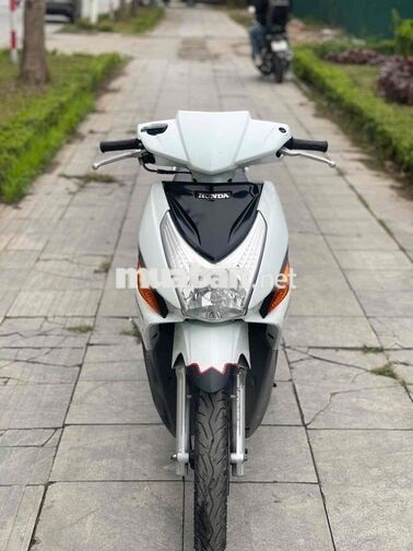 HONDA CLICK MÀU TRẮNG đẹp như mới