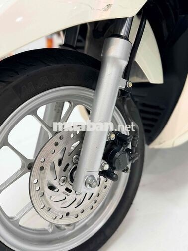 Honda Lead 2022 màu Trắng