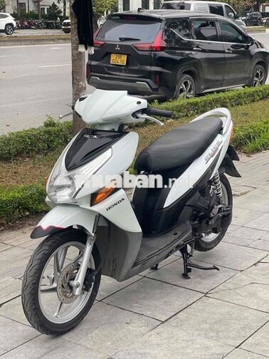 HONDA CLICK MÀU TRẮNG đẹp như mới