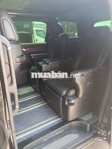Toyota Alphard 2019 7 chỗ màu Đen