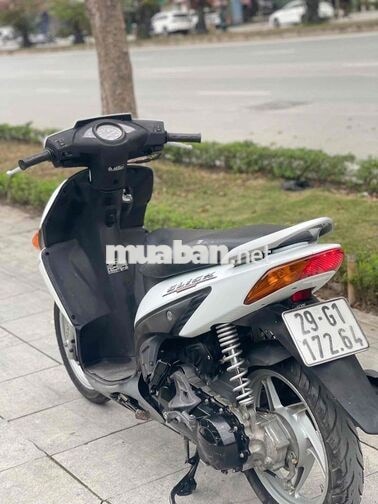 HONDA CLICK MÀU TRẮNG đẹp như mới