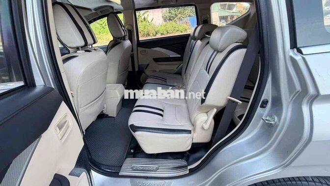 Mitsubishi Xpander 2019 Số sàn Bạc 7 chỗ