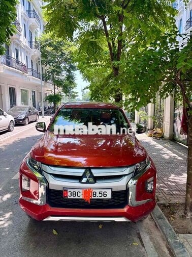 Mitsubishi Triton 2023 AT 15.400 km Đỏ