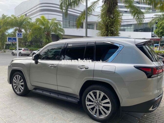 Lexus LX 600 2024 VIP Bạc