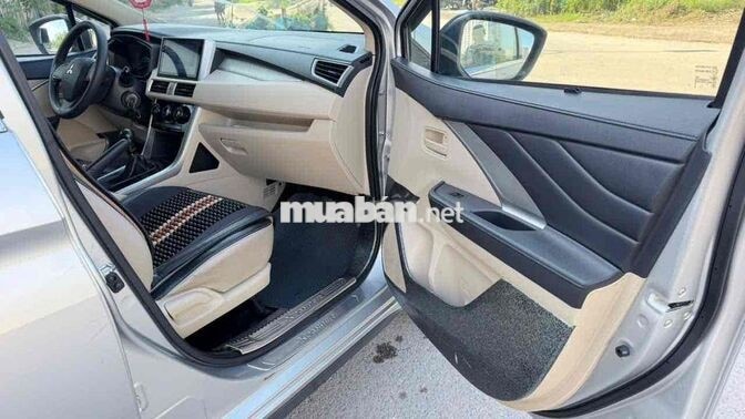 Mitsubishi Xpander 2019 Số sàn Bạc 7 chỗ