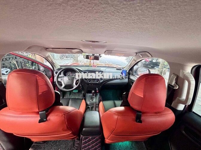 Mitsubishi Triton 2023 AT 15.400 km Đỏ