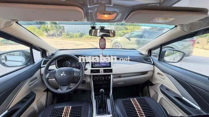 Mitsubishi Xpander 2019 Số sàn Bạc 7 chỗ