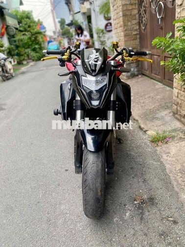 Mô tô Benelli BN 600 2017 màu Đỏ đen