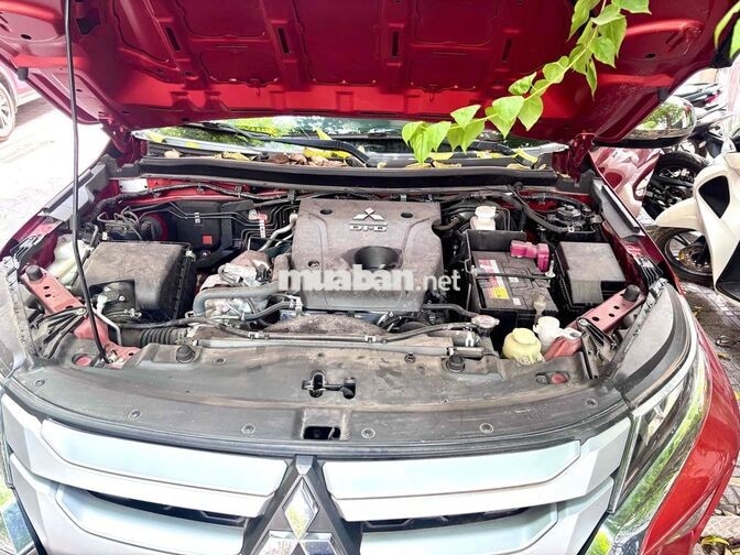 Mitsubishi Triton 2023 AT 15.400 km Đỏ