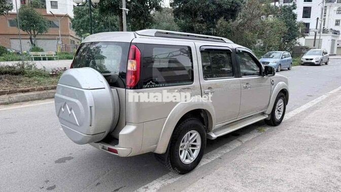 FORD EVEREST 2009 SỐ SÀN DẦU 7 CHỖ BẠC