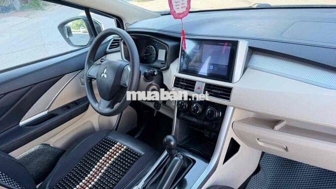 Mitsubishi Xpander 2019 Số sàn Bạc 7 chỗ