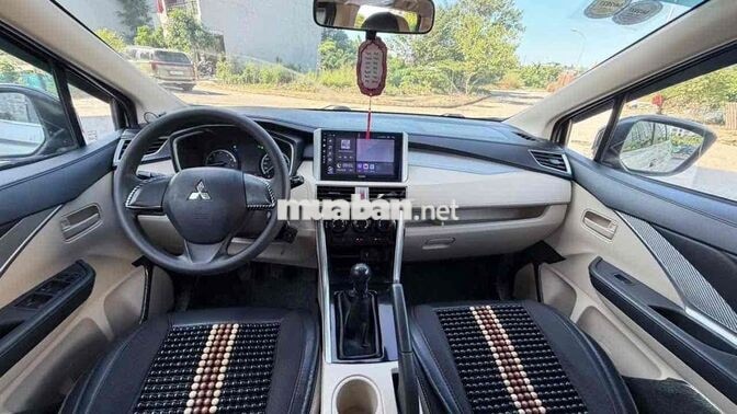 Mitsubishi Xpander 2019 Số sàn Bạc 7 chỗ