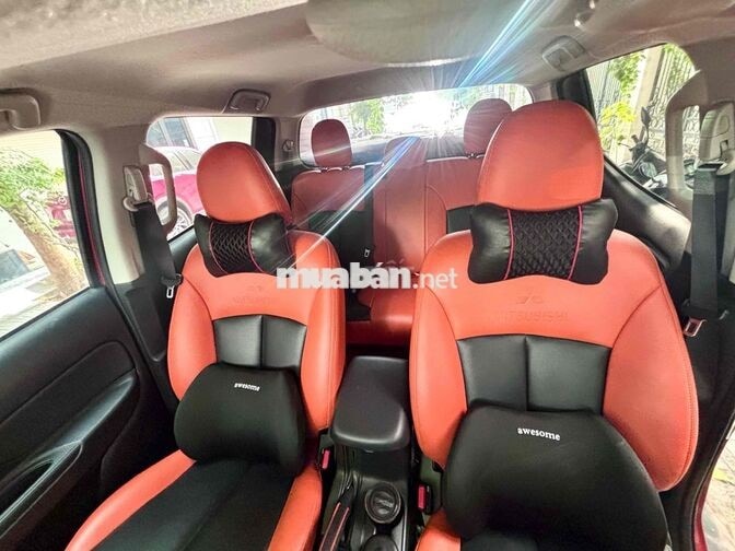 Mitsubishi Triton 2023 AT 15.400 km Đỏ