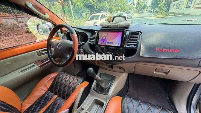 Toyota Fortuner 2012 Số sàn Máy dầu Bạc