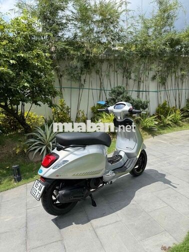 VESPA SPRINT TECH 2025 150CC Bạc Porsche rin lướt