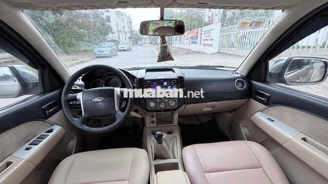 FORD EVEREST 2009 SỐ SÀN DẦU 7 CHỖ BẠC