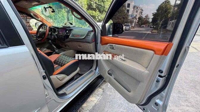 Toyota Fortuner 2012 Số sàn Máy dầu Bạc