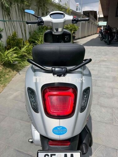 VESPA SPRINT TECH 2025 150CC Bạc Porsche rin lướt