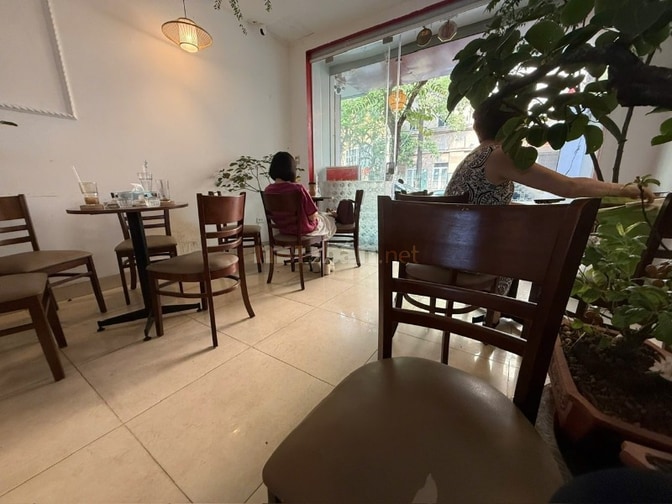 Nhà mặt phố Khâm Thiên kinh doanh đỉnh cao, Dt 83m2, 5t, mt 4.1m.