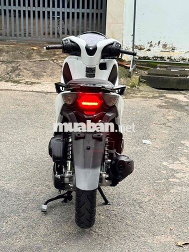Honda SH 150i abs 2018 màu trắng đen spoty