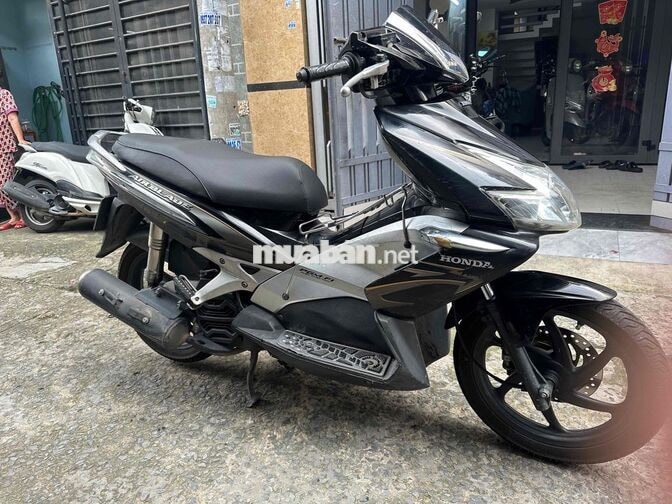 HONDA AIR BLADE ĐEN BẠC