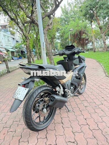 WINNER X V3 abs smkey 2022 đen nhám chính chủ