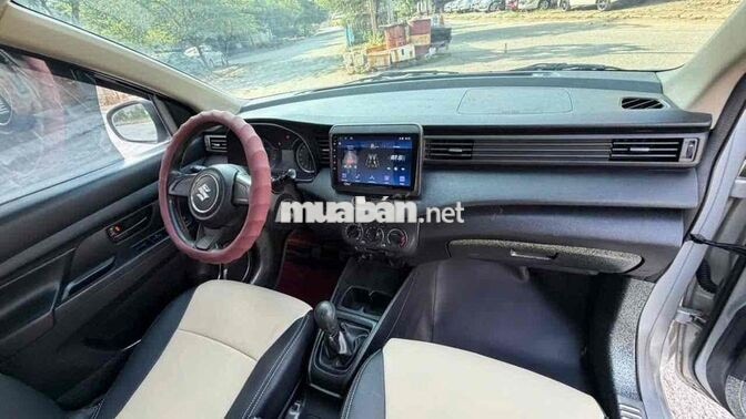 SUZUKI ERTIGA 2019 SỐ SÀN 7 CHỖ BẠC