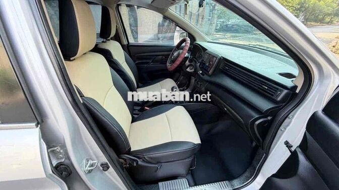 SUZUKI ERTIGA 2019 SỐ SÀN 7 CHỖ BẠC