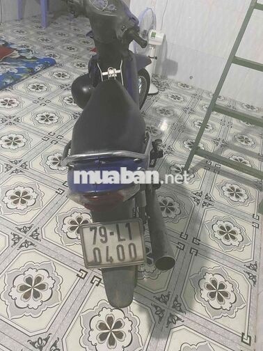 Xe máy Suzuki màu Xanh