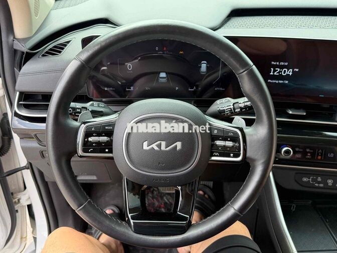 KIA Carnival 2025 2.2D Signature 4 vạn km