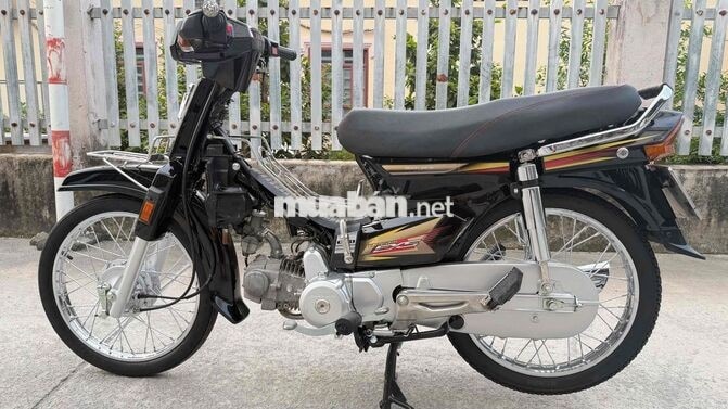 Honda Super Dream 2004 màu Đen