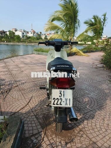 Honda Dream Thái màu nâu