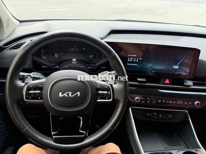 KIA Carnival 2025 2.2D Signature 4 vạn km