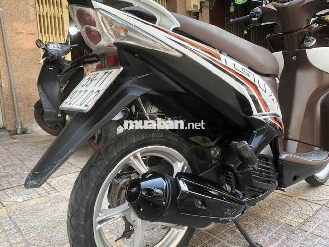 Yamaha Luvias 2016 màu Trắng Bạc