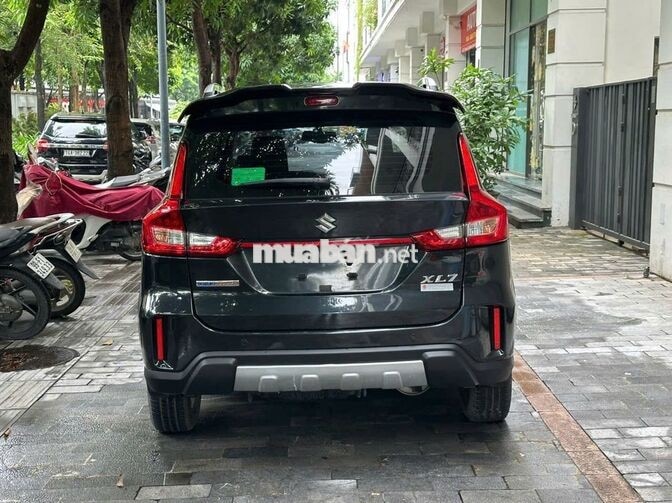 Suzuki XL7 2022 Sport Đen 7 chỗ