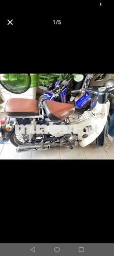 Honda Super Cub 49cc Xanh trắng