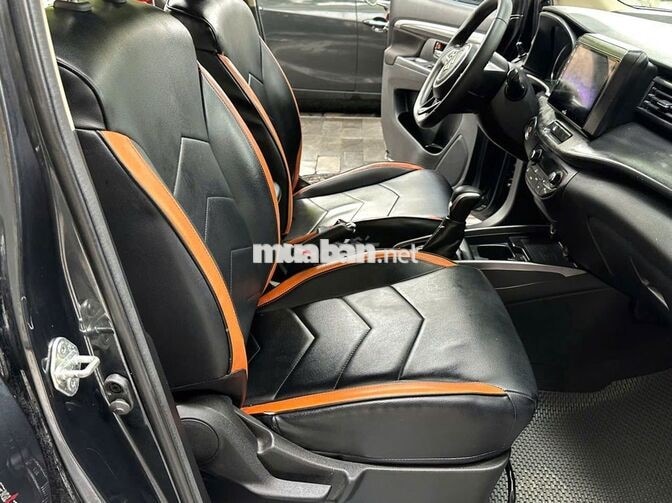 Suzuki XL7 2022 Sport Đen 7 chỗ