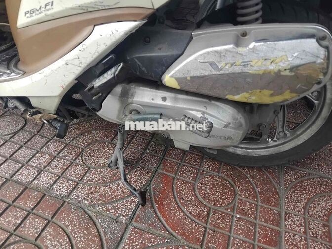 Honda Vision 2013 màu trắng