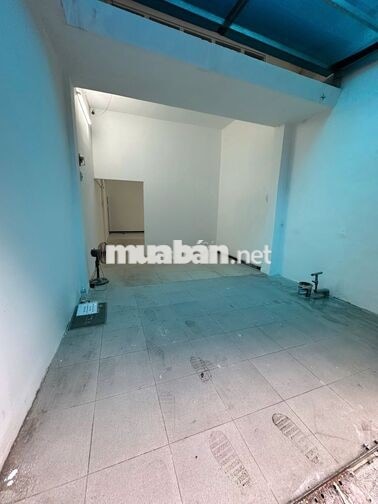 Cho thuê MBKD tầng trệt đường Nguyễn Tri Phương P9 Quận 10.