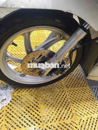 Honda Vision 2013 màu trắng