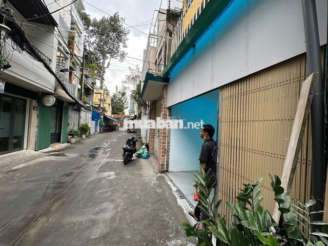 Cho thuê MBKD tầng trệt đường Nguyễn Tri Phương P9 Quận 10.