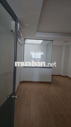 CHO THUÊ NHÀ 4X20M TRỆT LỬNG 2LẦU, NGAY EON TÂN PHÚ
