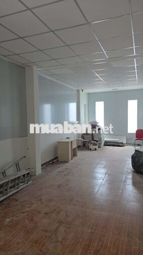 CHO THUÊ NHÀ 4X20M TRỆT LỬNG 2LẦU, NGAY EON TÂN PHÚ