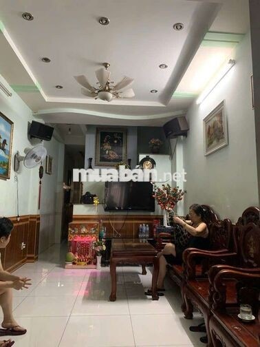 Bùi Quang Là 3TẦNG 53m2 6.9 3.2 x17  Phường 12 Quận Gò Vấp.