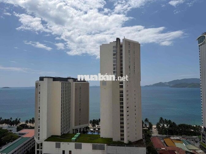 Bán Căn Hộ View Biển Ariyana Nha Trang Vào Ở Ngay Full Nội Thất Đẹp