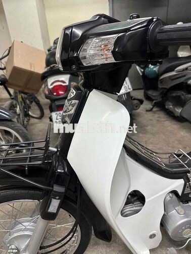 Honda Dream Việt 2003 màu Đen Trắng