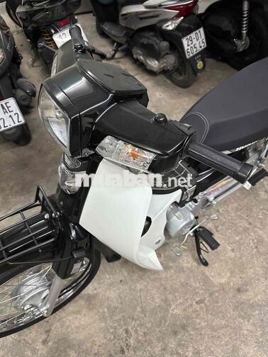 Honda Dream Việt 2003 màu Đen Trắng