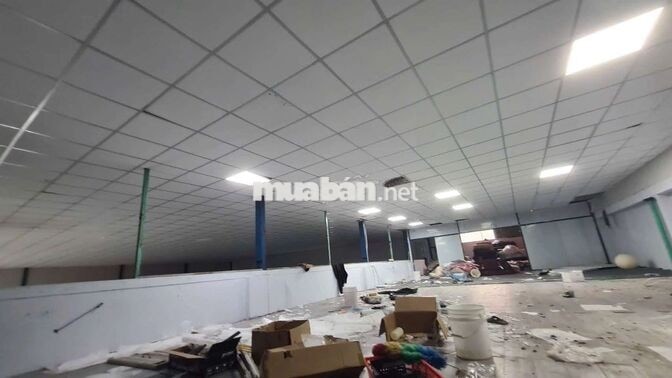 cần cho thuê kho xưởng  gần QL 1A .DT 900m có gác lửng giá 60 triệu TL