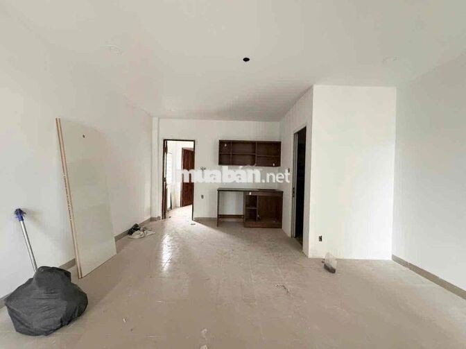 2 Phòng Ngủ - 60m2 - Full Nội Thất Mới - Nhà Mới Đang Setup- Tân Bình